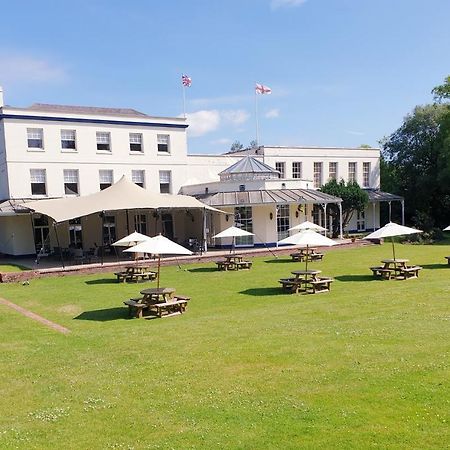 Stifford Hall Hotel Thurrock Grays Exterior photo