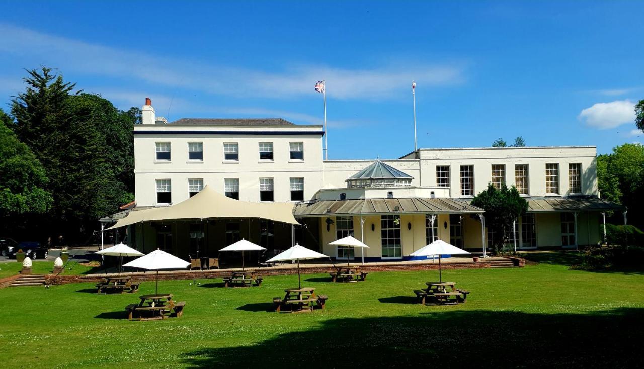 Stifford Hall Hotel Thurrock Grays Exterior photo