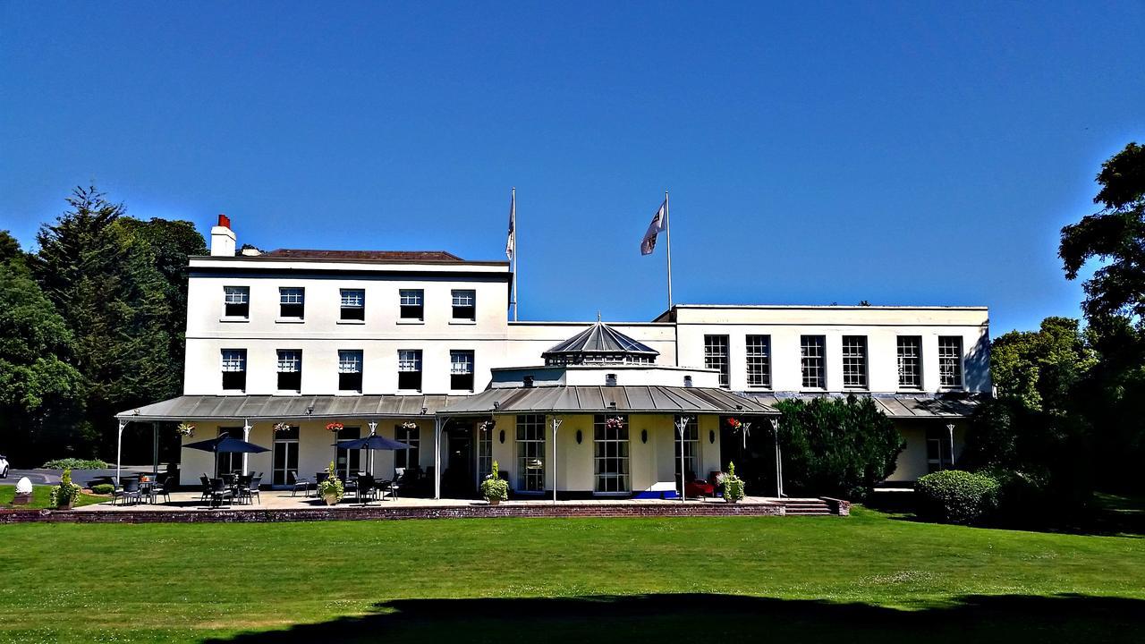 Stifford Hall Hotel Thurrock Grays Exterior photo